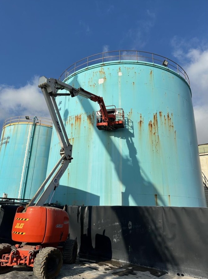 Trabajos de Calderería de Hermanos Herrera Requena en Salobreña (Granada)