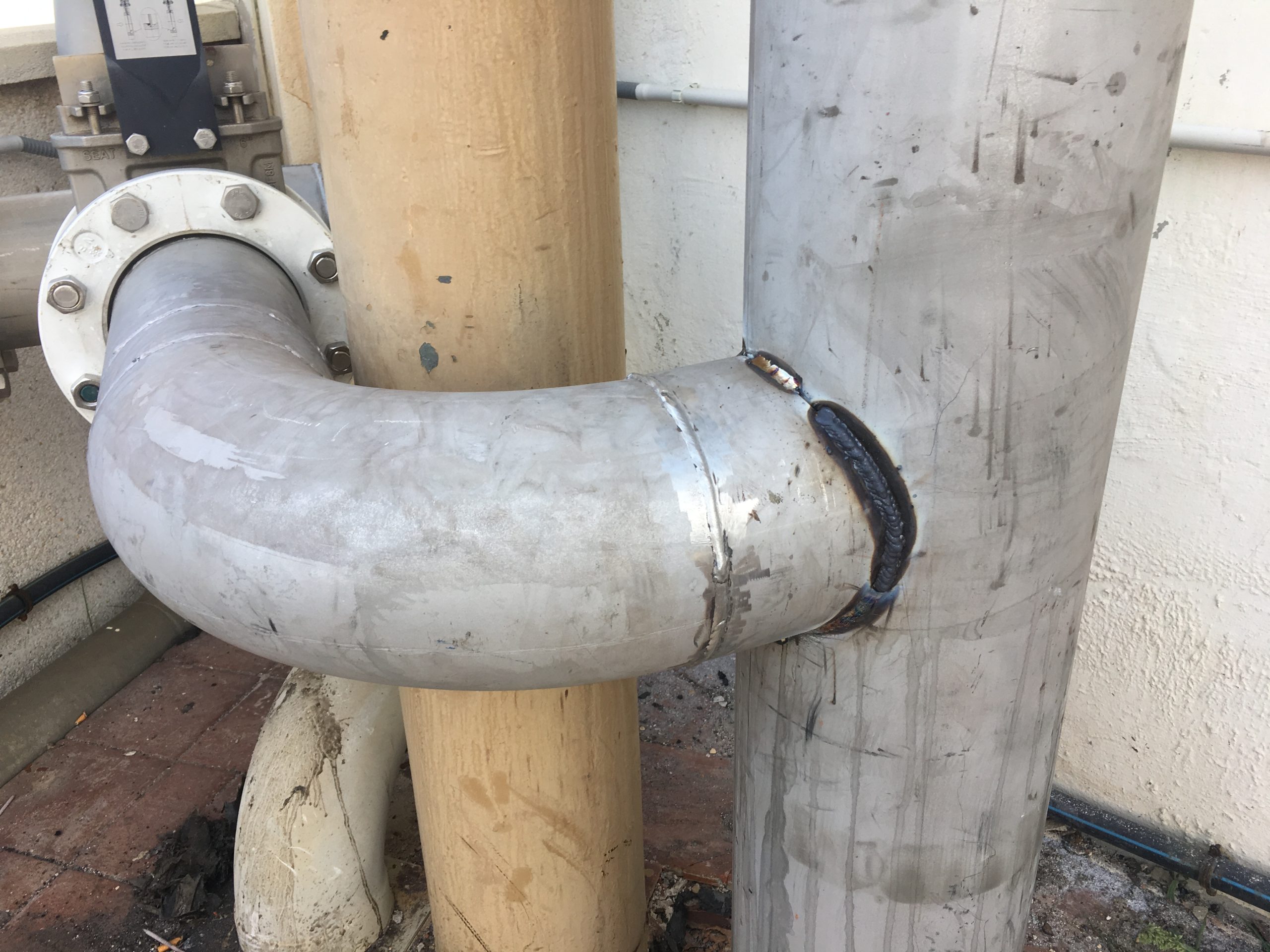 Trabajos de Tuberías y Conducciones Hidráulicas de Hermanos Herrera Requena en Salobreña (Granada)